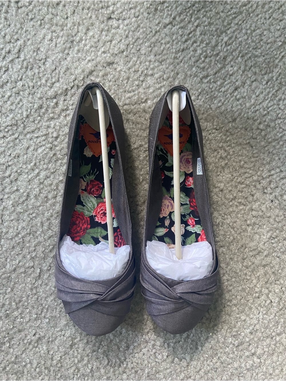 Rocket Dog Gray Twisted Toe Floral-Insole Ballet Flats
